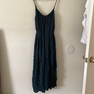 URBAN OUTFITTER crinkle material jumpsuit with pockets